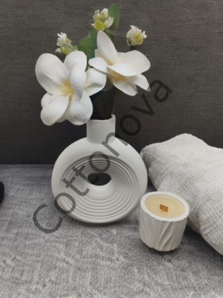 Cottonova C16 Dekoratif Delikli Vazo ve Mumluk