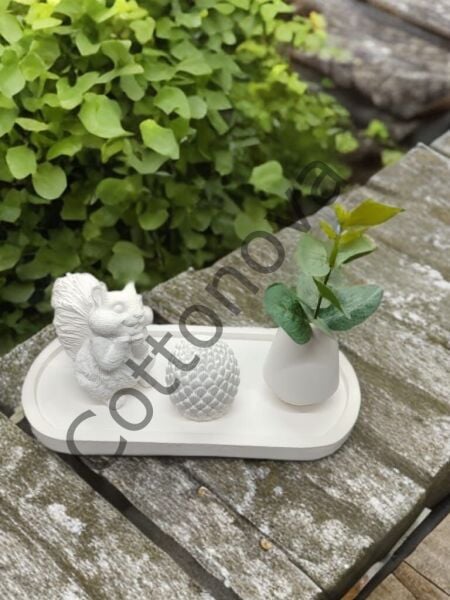 Cottonova C43 Dekoratif Vazo, Sincap Figürü ve Kozalak Figürü