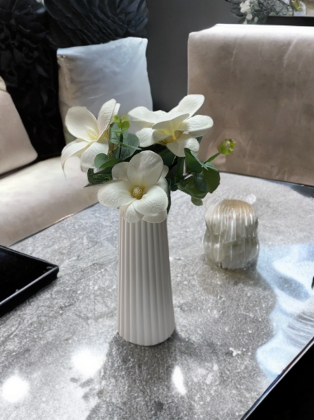 Cottonova CB27 Çizgili Beyaz Vazo